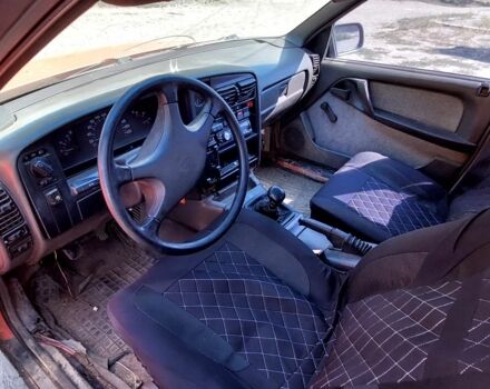 Красный Опель Омега, объемом двигателя 2 л и пробегом 290 тыс. км за 650 $, фото 5 на Automoto.ua