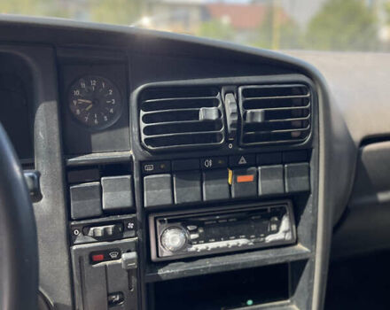 Червоний Опель Омега, об'ємом двигуна 2 л та пробігом 376 тис. км за 600 $, фото 7 на Automoto.ua