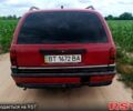 Красный Опель Омега, объемом двигателя 2 л и пробегом 300 тыс. км за 600 $, фото 1 на Automoto.ua