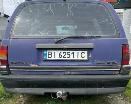 Червоний Опель Омега, об'ємом двигуна 2 л та пробігом 490 тис. км за 826 $, фото 5 на Automoto.ua