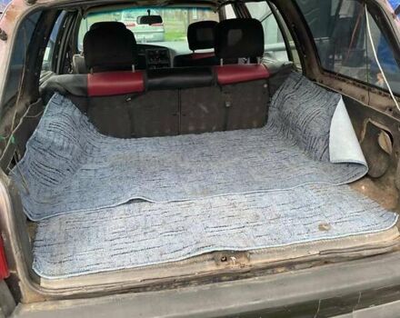 Червоний Опель Омега, об'ємом двигуна 2 л та пробігом 490 тис. км за 826 $, фото 4 на Automoto.ua