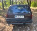 Красный Опель Омега, объемом двигателя 2 л и пробегом 250 тыс. км за 70000 $, фото 1 на Automoto.ua