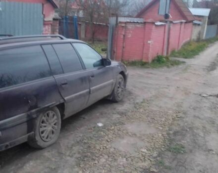 Червоний Опель Омега, об'ємом двигуна 2 л та пробігом 3 тис. км за 497 $, фото 1 на Automoto.ua