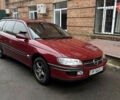 Красный Опель Омега, объемом двигателя 2 л и пробегом 321 тыс. км за 4200 $, фото 1 на Automoto.ua
