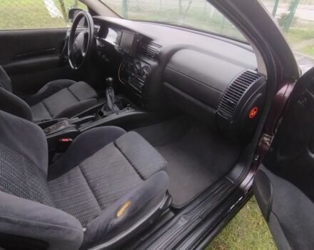 Красный Опель Омега, объемом двигателя 2 л и пробегом 199 тыс. км за 1350 $, фото 8 на Automoto.ua