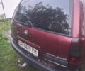 Красный Опель Омега, объемом двигателя 2.5 л и пробегом 300 тыс. км за 1000 $, фото 1 на Automoto.ua