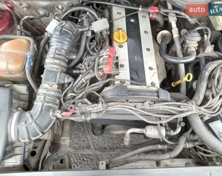 Красный Опель Омега, объемом двигателя 2 л и пробегом 317 тыс. км за 1450 $, фото 3 на Automoto.ua