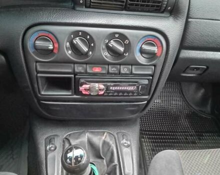 Красный Опель Омега, объемом двигателя 2 л и пробегом 317 тыс. км за 1450 $, фото 30 на Automoto.ua