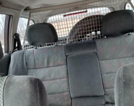 Красный Опель Омега, объемом двигателя 2 л и пробегом 317 тыс. км за 1450 $, фото 2 на Automoto.ua