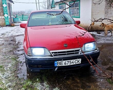 Красный Опель Омега, объемом двигателя 1.8 л и пробегом 354 тыс. км за 1600 $, фото 1 на Automoto.ua
