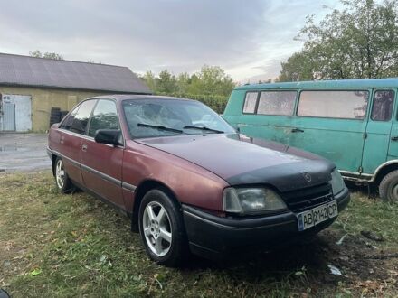Опель Омега 1988 в Тульчине на Automoto.ua Красный Опель Омега, объемом двигателя 2 л и пробегом 335 тыс. км за 750 $, фото 1 на Automoto.ua