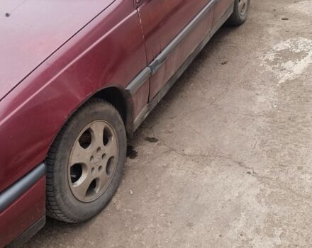 Червоний Опель Омега, об'ємом двигуна 2 л та пробігом 312 тис. км за 677 $, фото 1 на Automoto.ua