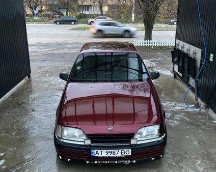 Красный Опель Омега, объемом двигателя 2 л и пробегом 3 тыс. км за 1800 $, фото 1 на Automoto.ua