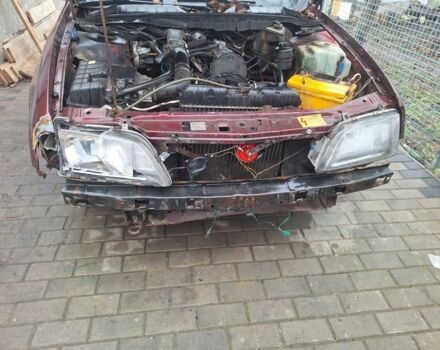 Красный Опель Омега, объемом двигателя 0 л и пробегом 250 тыс. км за 350 $, фото 1 на Automoto.ua