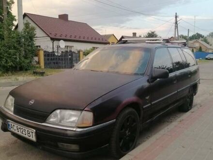 Опель Омега 1990 в Луцке на Automoto.ua Красный Опель Омега, объемом двигателя 1.8 л и пробегом 350 тыс. км за 950 $, фото 1 на Automoto.ua