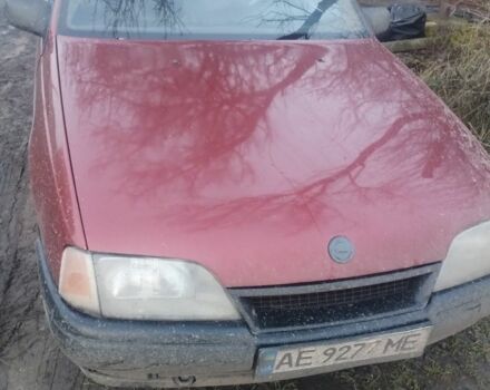 Червоний Опель Омега, об'ємом двигуна 2 л та пробігом 3 тис. км за 800 $, фото 1 на Automoto.ua