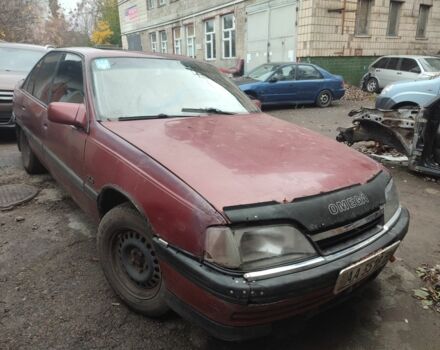 Червоний Опель Омега, об'ємом двигуна 2 л та пробігом 500 тис. км за 400 $, фото 1 на Automoto.ua