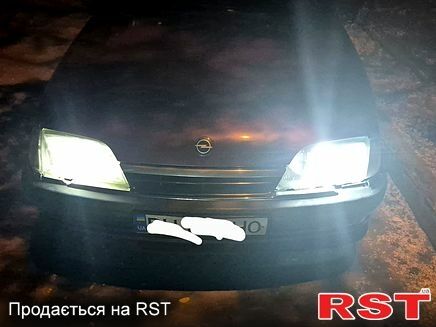 Опель Омега 1991 у Одесі на Automoto.ua Червоний Опель Омега, об'ємом двигуна 2 л та пробігом 0 тис. км за 1600 $, фото 1 на Automoto.ua