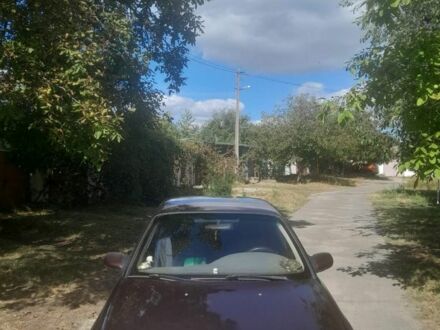 Красный Опель Омега, объемом двигателя 2 л и пробегом 140 тыс. км за 2500 $, фото 1 на Automoto.ua