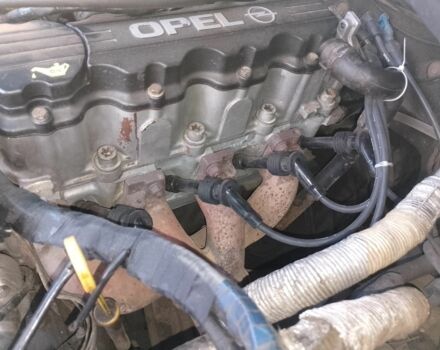 Красный Опель Омега, объемом двигателя 2 л и пробегом 591 тыс. км за 1400 $, фото 1 на Automoto.ua