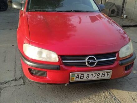 Красный Опель Омега, объемом двигателя 2 л и пробегом 450 тыс. км за 2300 $, фото 1 на Automoto.ua