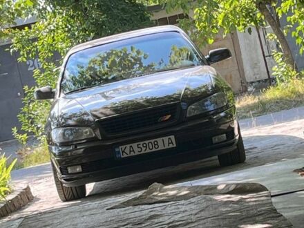 Красный Опель Омега, объемом двигателя 2.2 л и пробегом 253 тыс. км за 3750 $, фото 1 на Automoto.ua