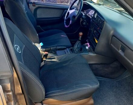 Опель Омега, объемом двигателя 2 л и пробегом 250 тыс. км за 1700 $, фото 2 на Automoto.ua