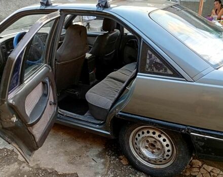 Опель Омега, объемом двигателя 1.8 л и пробегом 0 тыс. км за 1000 $, фото 3 на Automoto.ua