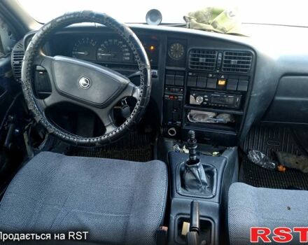 Опель Омега, объемом двигателя 18 л и пробегом 275 тыс. км за 1500 $, фото 5 на Automoto.ua