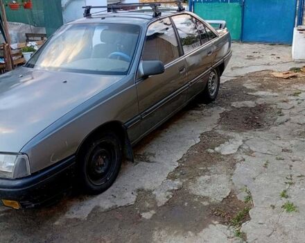 Опель Омега, объемом двигателя 1.8 л и пробегом 0 тыс. км за 1000 $, фото 1 на Automoto.ua