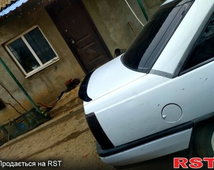 Опель Омега, объемом двигателя 20 л и пробегом 888 тыс. км за 1400 $, фото 1 на Automoto.ua