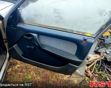 Опель Омега, объемом двигателя 2 л и пробегом 267 тыс. км за 720 $, фото 5 на Automoto.ua