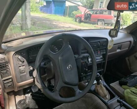 Опель Омега, объемом двигателя 2 л и пробегом 350 тыс. км за 2000 $, фото 1 на Automoto.ua