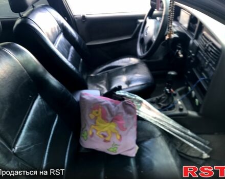 Опель Омега, объемом двигателя 2 л и пробегом 200 тыс. км за 1099 $, фото 6 на Automoto.ua