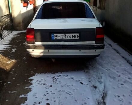 Опель Омега, об'ємом двигуна 2 л та пробігом 100 тис. км за 1000 $, фото 3 на Automoto.ua