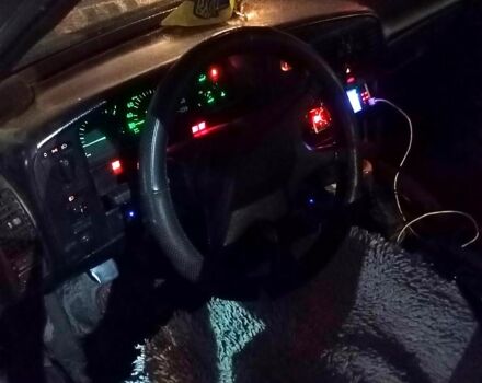 Опель Омега, объемом двигателя 20 л и пробегом 400 тыс. км за 1560 $, фото 3 на Automoto.ua