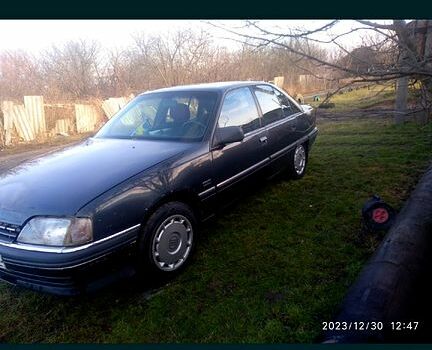 Опель Омега, объемом двигателя 20 л и пробегом 400 тыс. км за 1560 $, фото 4 на Automoto.ua