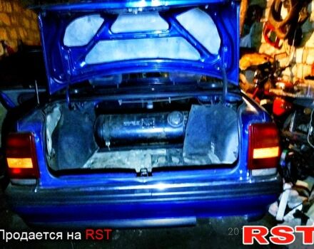 Опель Омега, объемом двигателя 24 л и пробегом 328 тыс. км за 2500 $, фото 2 на Automoto.ua