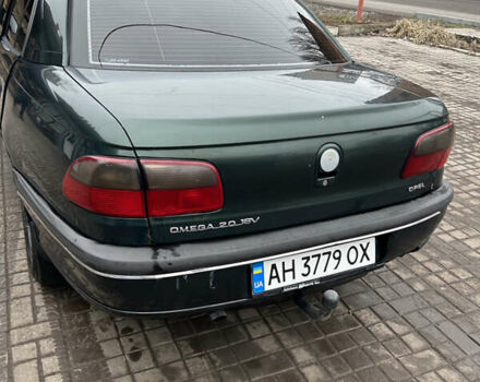 Опель Омега, объемом двигателя 2 л и пробегом 360 тыс. км за 2100 $, фото 4 на Automoto.ua