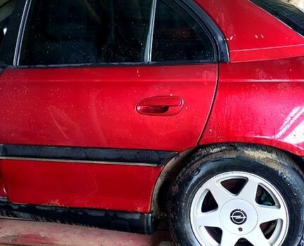 Опель Омега 1996 в Ровно на Automoto.ua Опель Омега, объемом двигателя 2 л и пробегом 500 тыс. км за 600 $, фото 3 на Automoto.ua