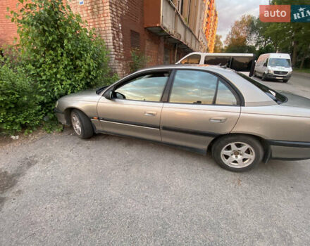 Опель Омега, объемом двигателя 2 л и пробегом 315 тыс. км за 2400 $, фото 2 на Automoto.ua