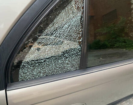 Опель Омега, объемом двигателя 2 л и пробегом 315 тыс. км за 2400 $, фото 3 на Automoto.ua