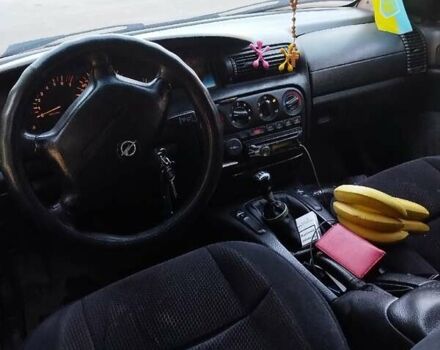 Опель Омега, объемом двигателя 2 л и пробегом 334 тыс. км за 2600 $, фото 7 на Automoto.ua