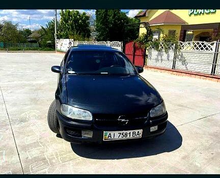 Опель Омега, объемом двигателя 2 л и пробегом 350 тыс. км за 1300 $, фото 6 на Automoto.ua