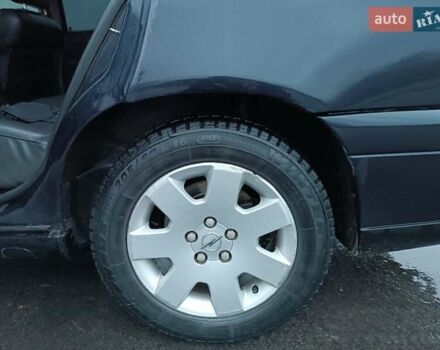 Опель Омега, объемом двигателя 2.96 л и пробегом 372 тыс. км за 3200 $, фото 14 на Automoto.ua