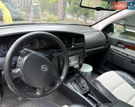 Опель Омега, объемом двигателя 2.6 л и пробегом 280 тыс. км за 3800 $, фото 8 на Automoto.ua