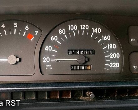 Опель Омега, объемом двигателя 20 л и пробегом 314 тыс. км за 1500 $, фото 12 на Automoto.ua
