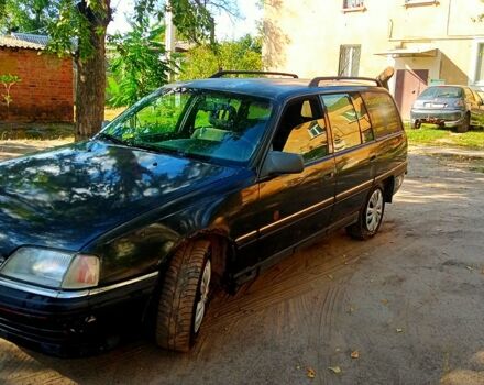Опель Омега, об'ємом двигуна 2 л та пробігом 315 тис. км за 1300 $, фото 1 на Automoto.ua