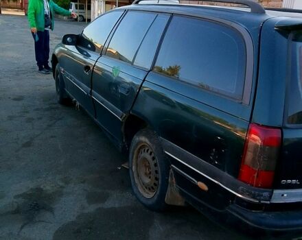 Опель Омега, объемом двигателя 2 л и пробегом 200 тыс. км за 700 $, фото 1 на Automoto.ua