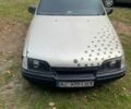 Желтый Опель Омега, объемом двигателя 2 л и пробегом 180 тыс. км за 600 $, фото 1 на Automoto.ua